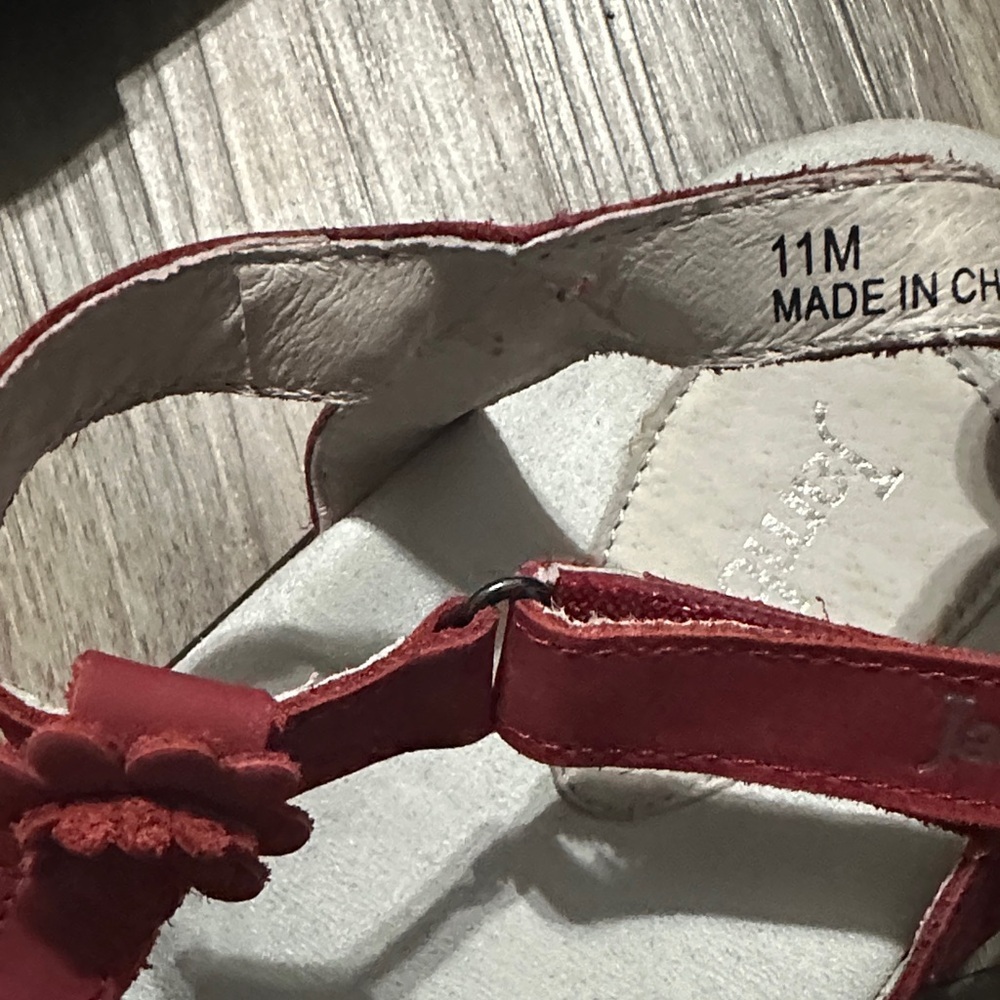 Jambu Women's Red Floral Sandals - Picture 10 of 10